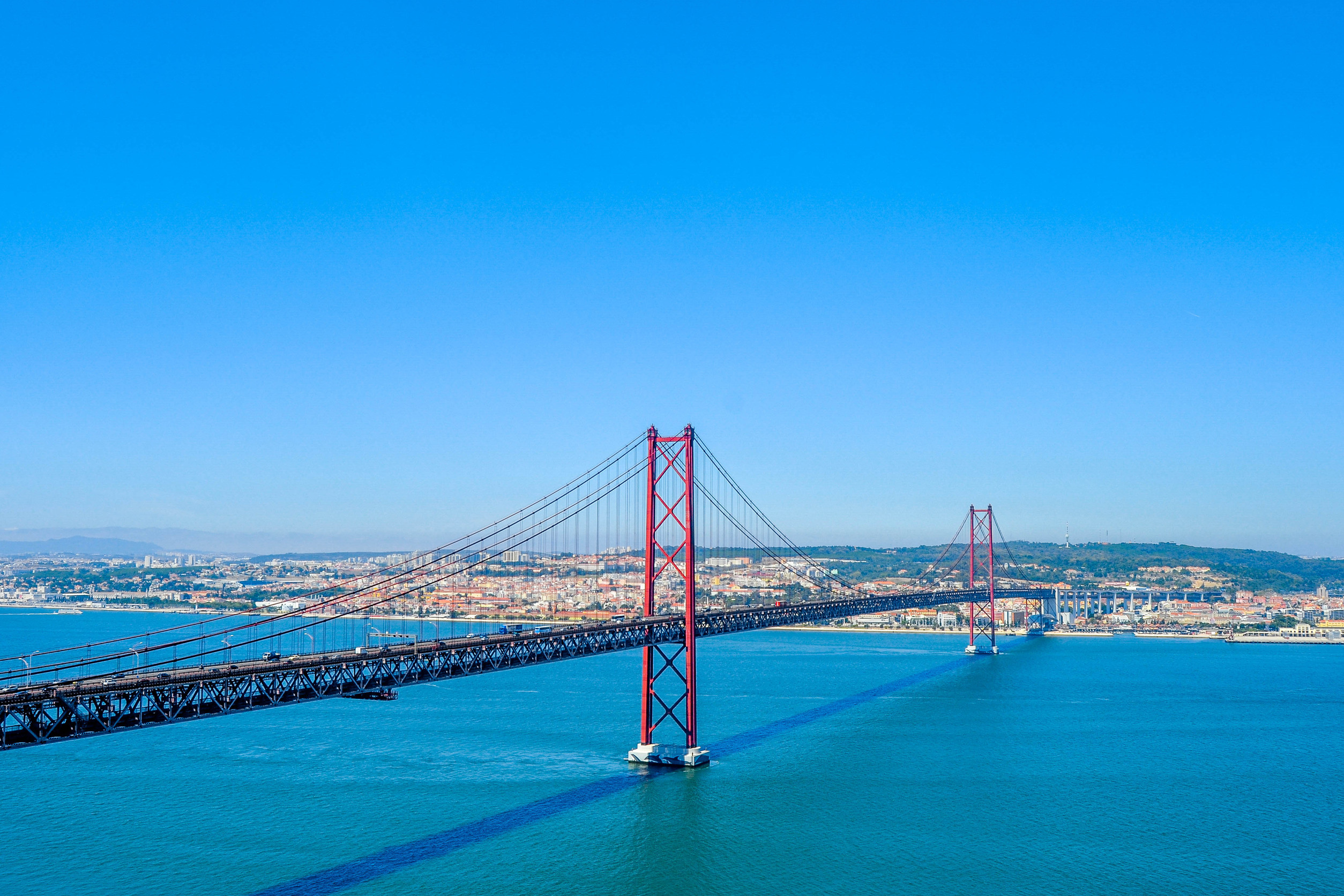 Calling All Americans in Portugal