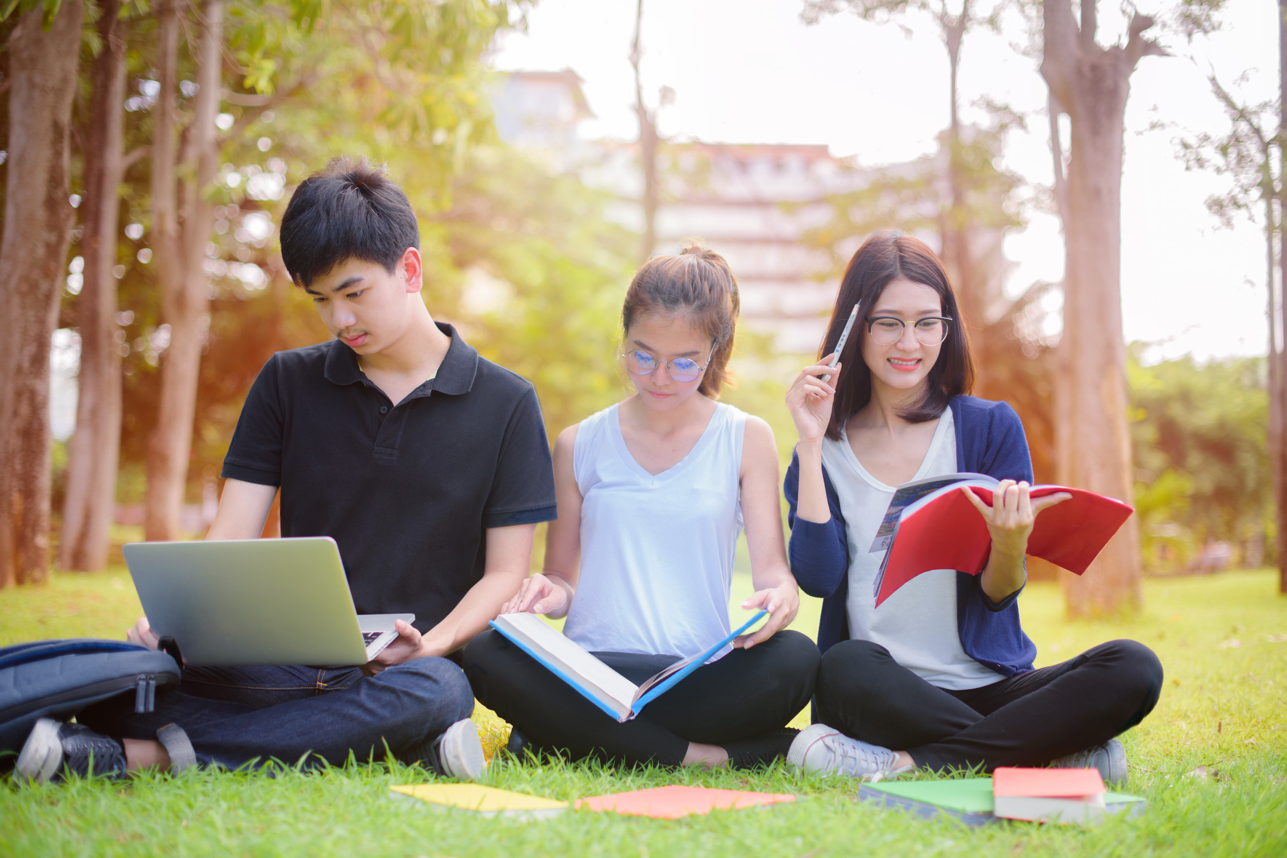 Taiwan will allow foreign graduates to remain in the country for two years.