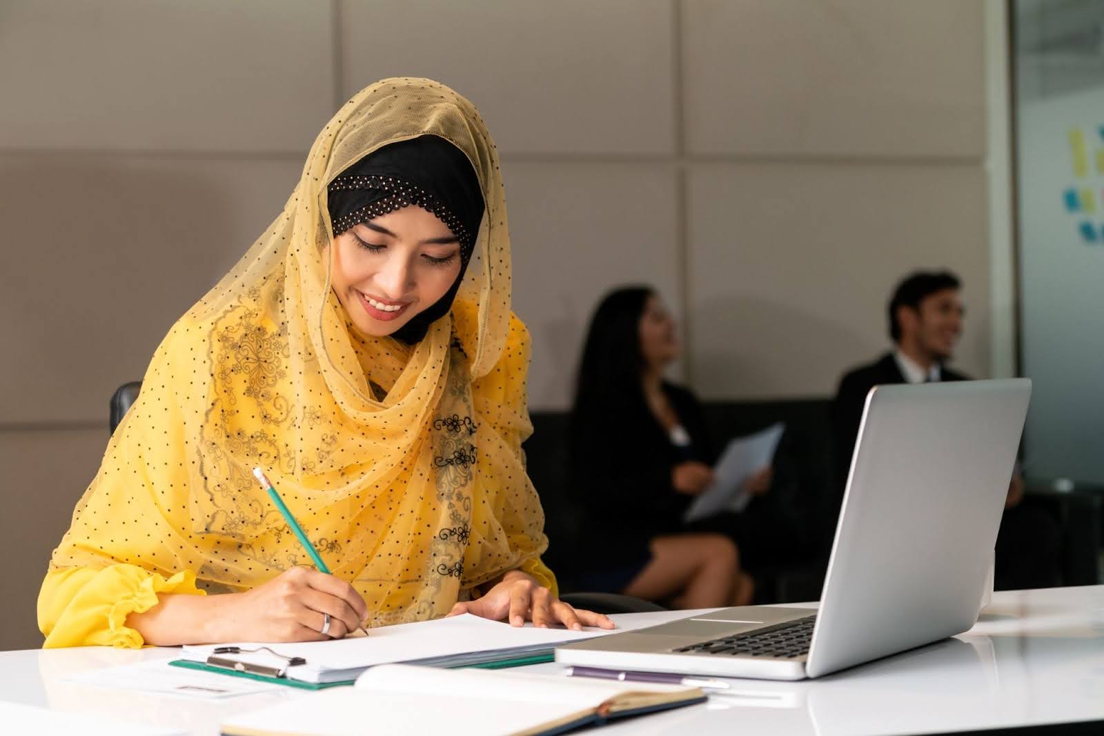 UAE Extends Golden Visa to Pakistani Nurses