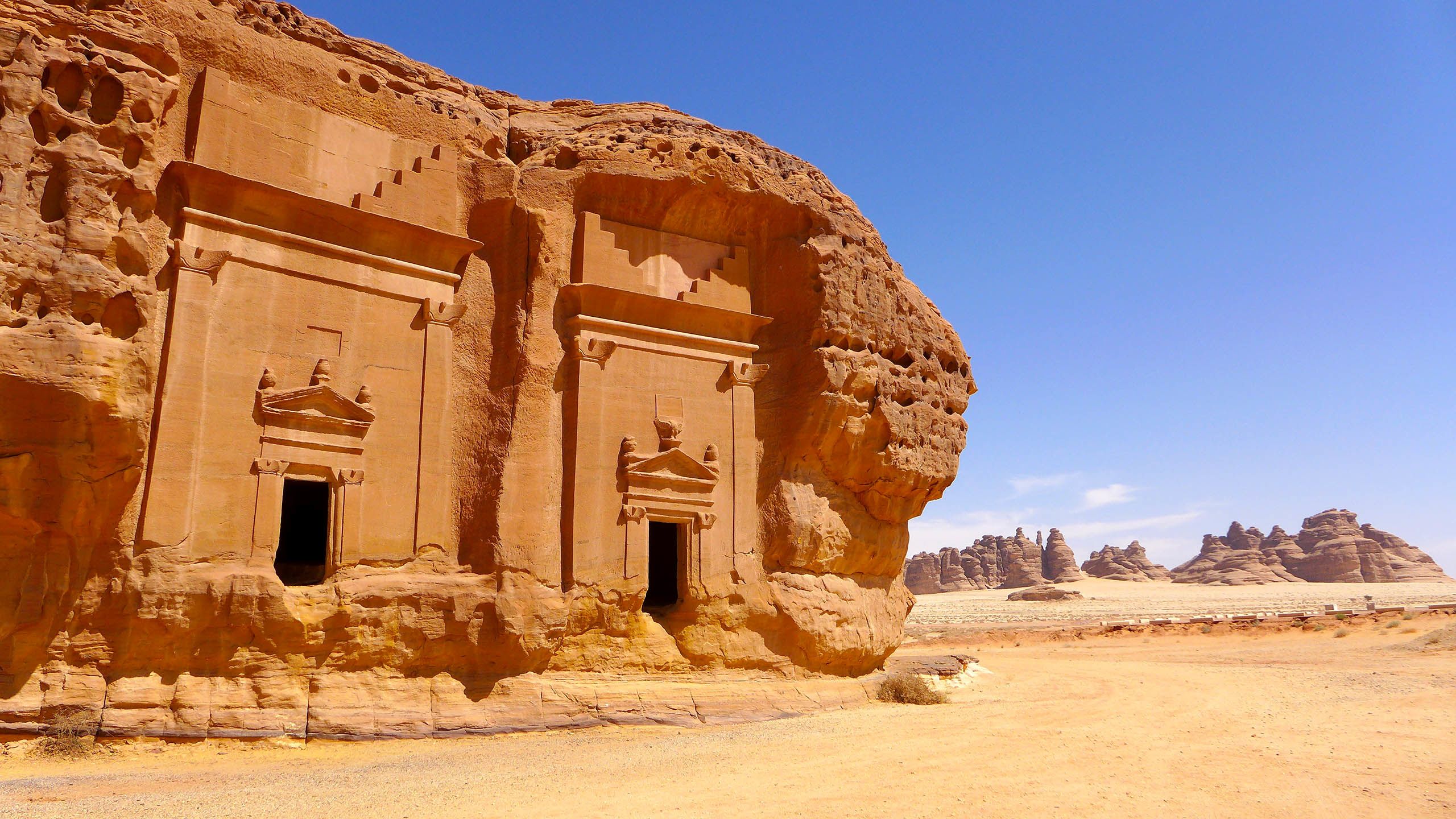 Tour in Najran Al Ukhdood Archaeological City