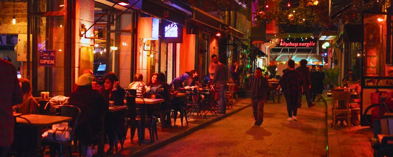 Izmir vibrant nightlife
